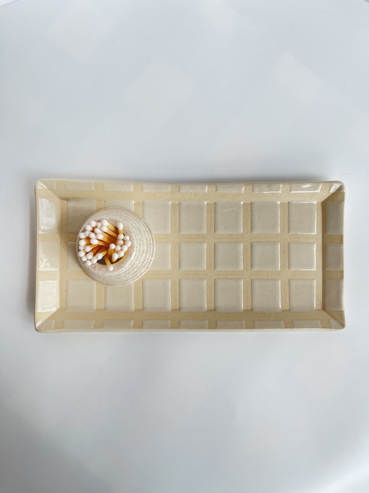 Grid Tray